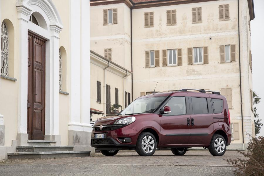  Fiat Doblo (152) 2015 года  (фото 1 из 47)